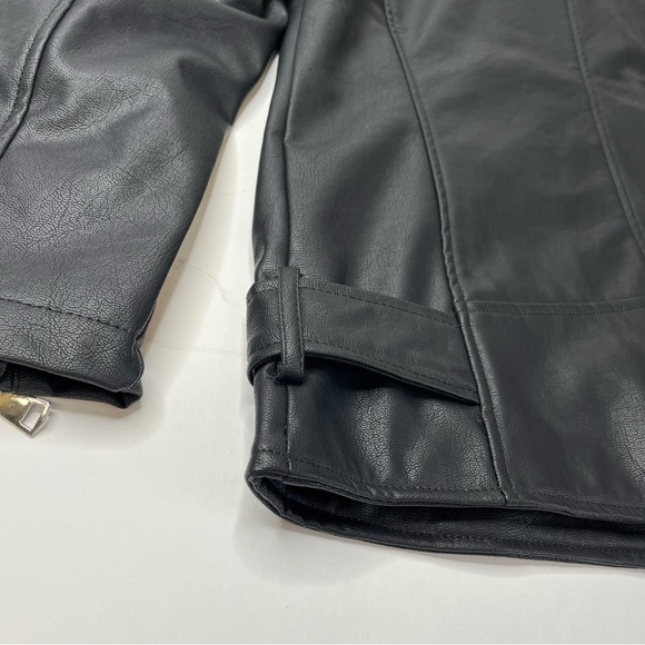 Prettylittlething Black Faux Leather Oversized Longline Belted Biker Jacket - Picture 11 of 15